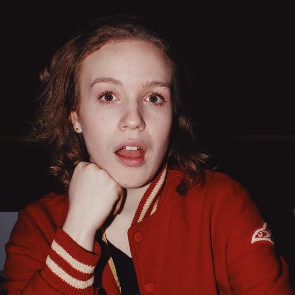 Meet your Posher, Sara - Picture 1 of 1